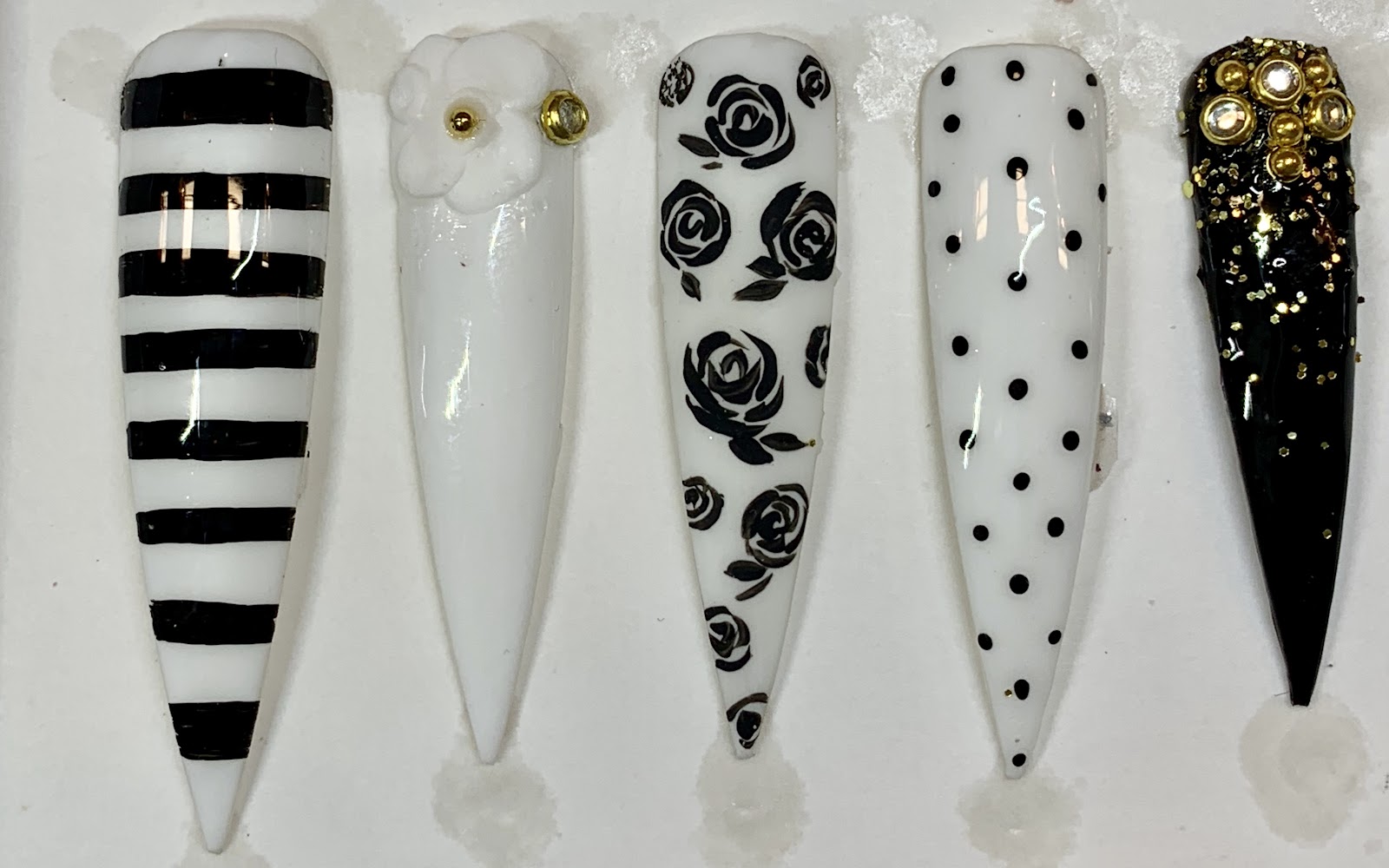 The Dainty Nail Room nail photo 4