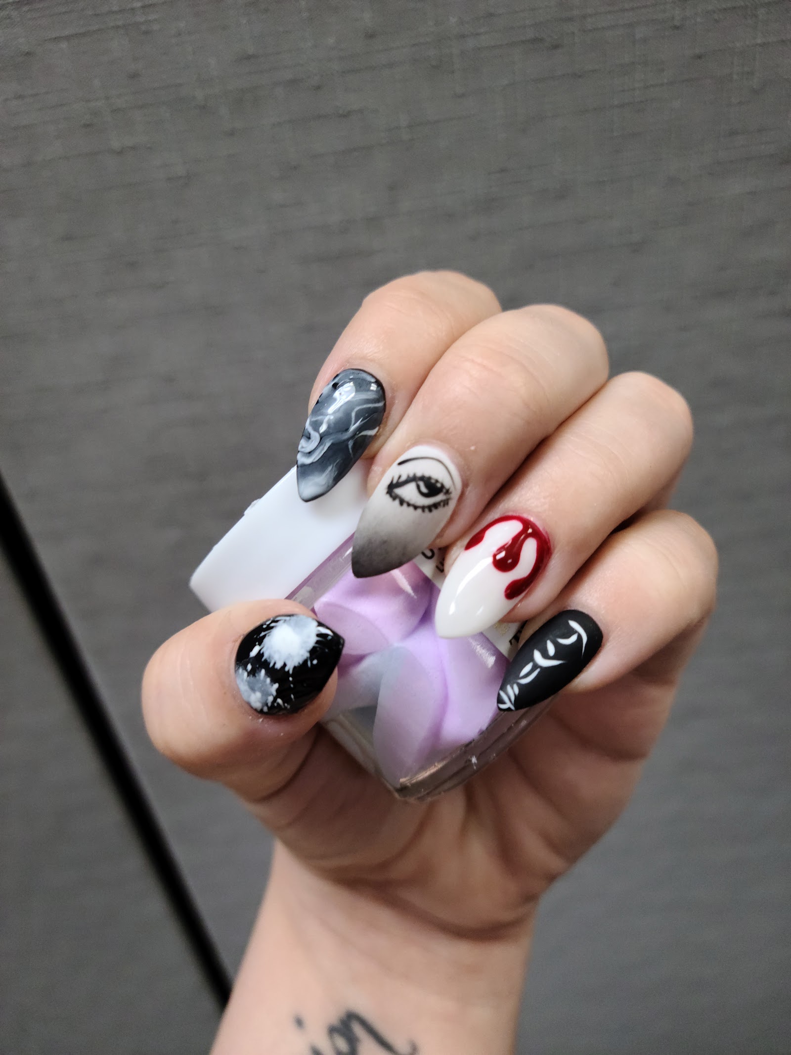 The Dainty Nail Room nail photo 6